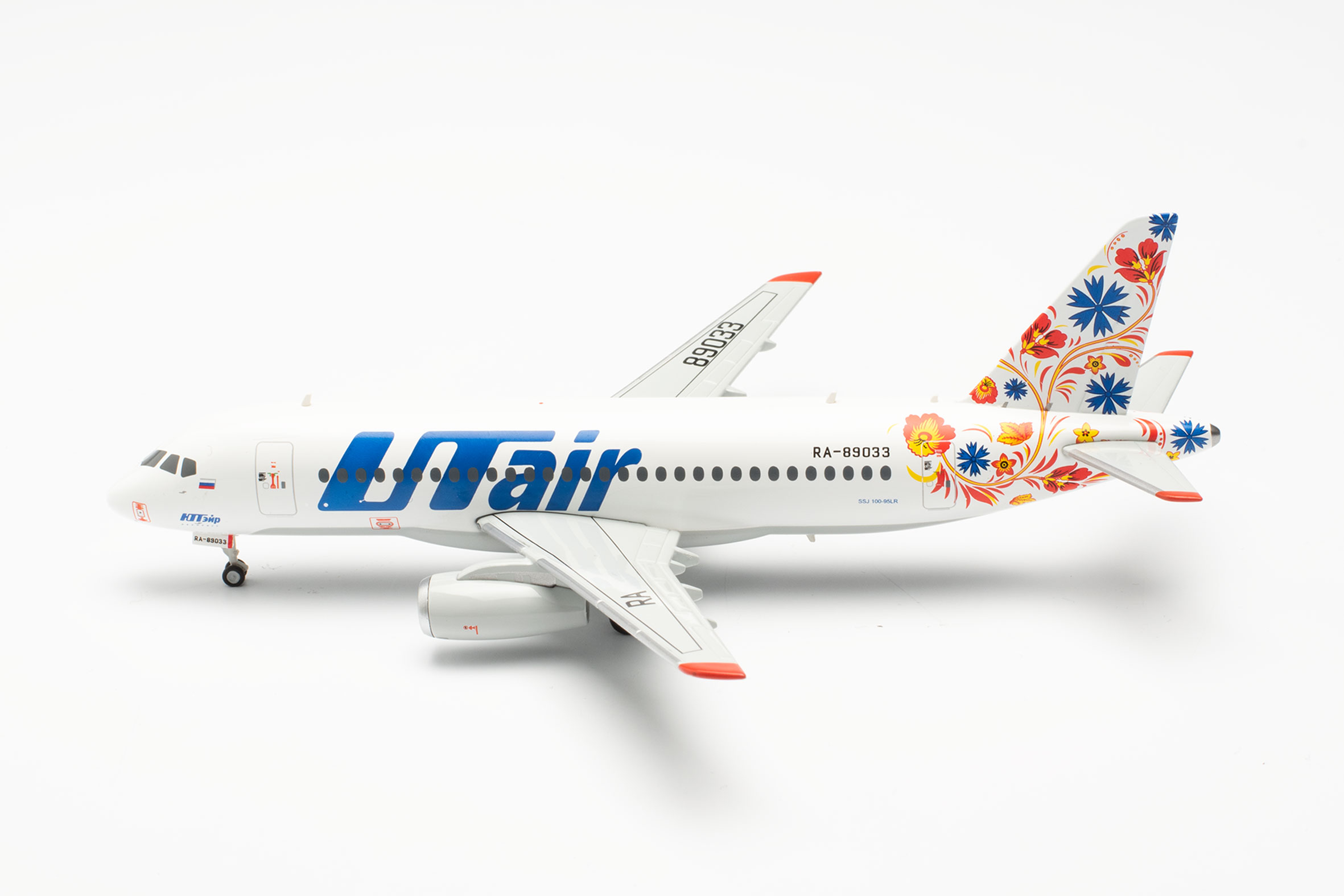 herpa 572897 - Sukhoi Superjet UTair Express