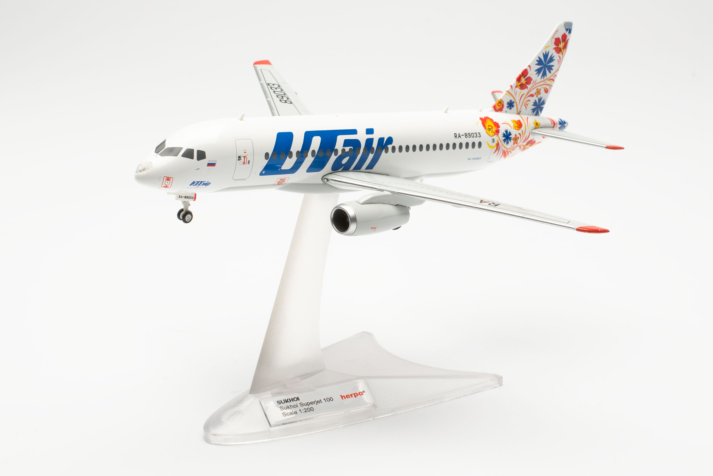 herpa 572897 - Sukhoi Superjet UTair Express