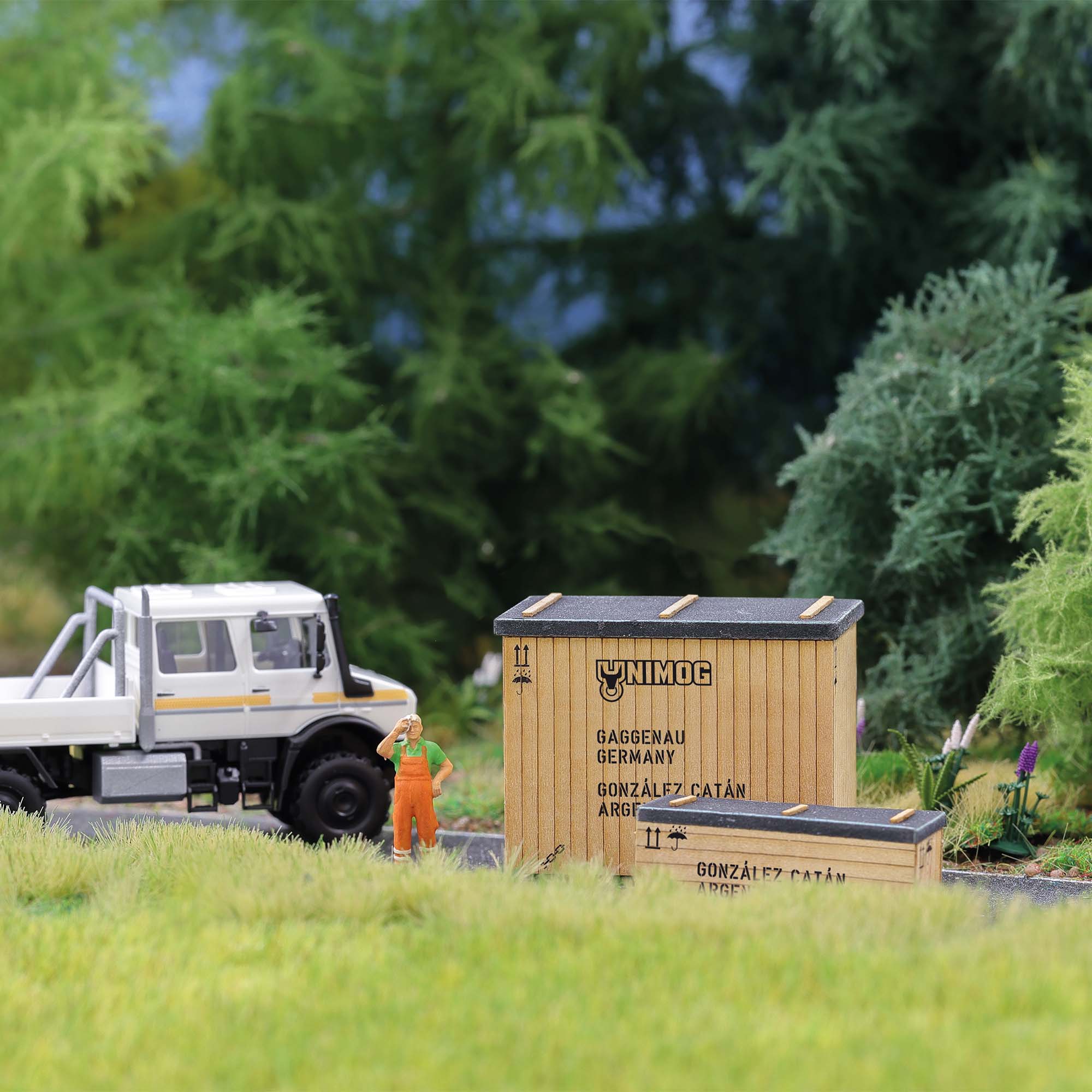 Busch 1885 - Maschinenkisten Unimog H0